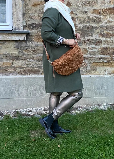 XXL Teddyfell Bauchtasche Braun – Trendecke