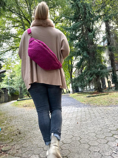 Große XXL Teddyfell Bauchtasche Pink (Goldene Verschlüsse)