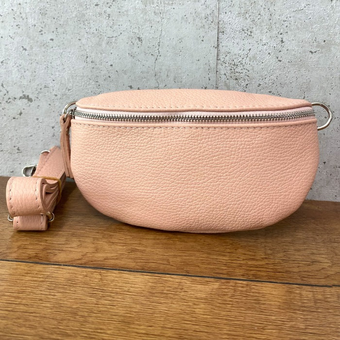 Kleine Leder Bauchtasche lachs für Damen silber