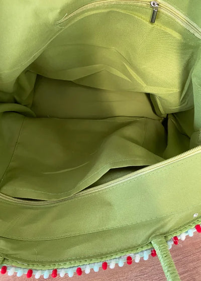 Strandtasche mit Bommeln und Quasten Grün